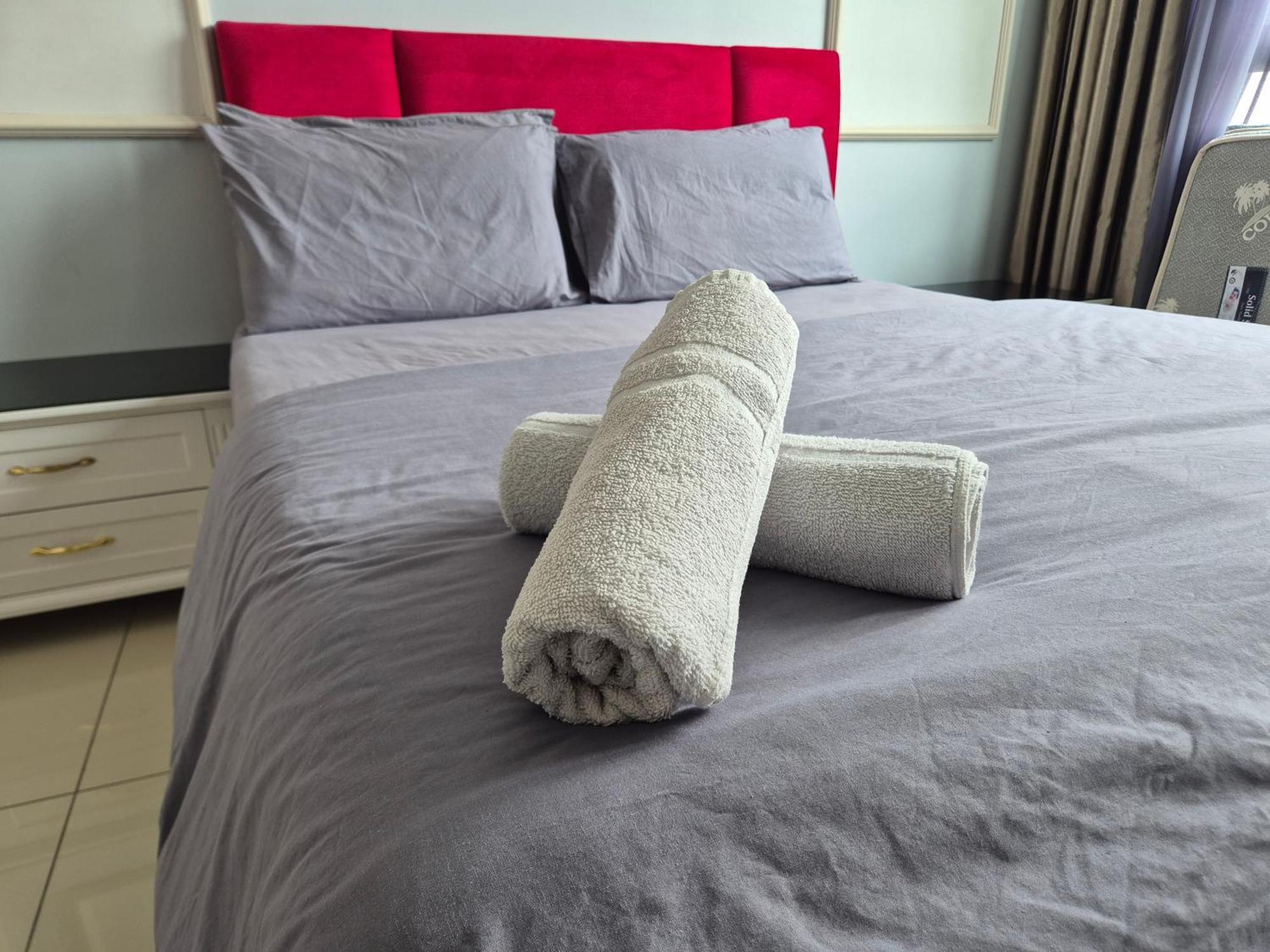 2-5Pax 1R1B Premium Suite, Opposite I-City Shopping Mall, Free Wifi 55" Smart Tv Shah Alam Luaran gambar